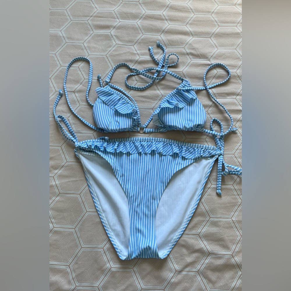 STRIBA BEL FRILL - Bikini top Size S 32 B
